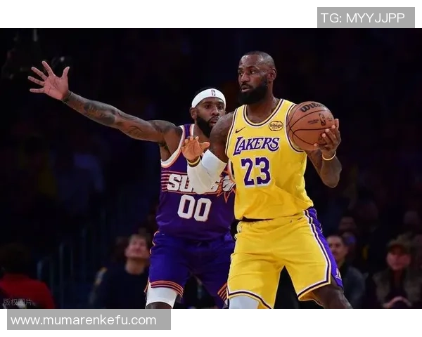 湖人队与76人队激战正酣谁将赢得这场篮球盛宴的胜利荣耀